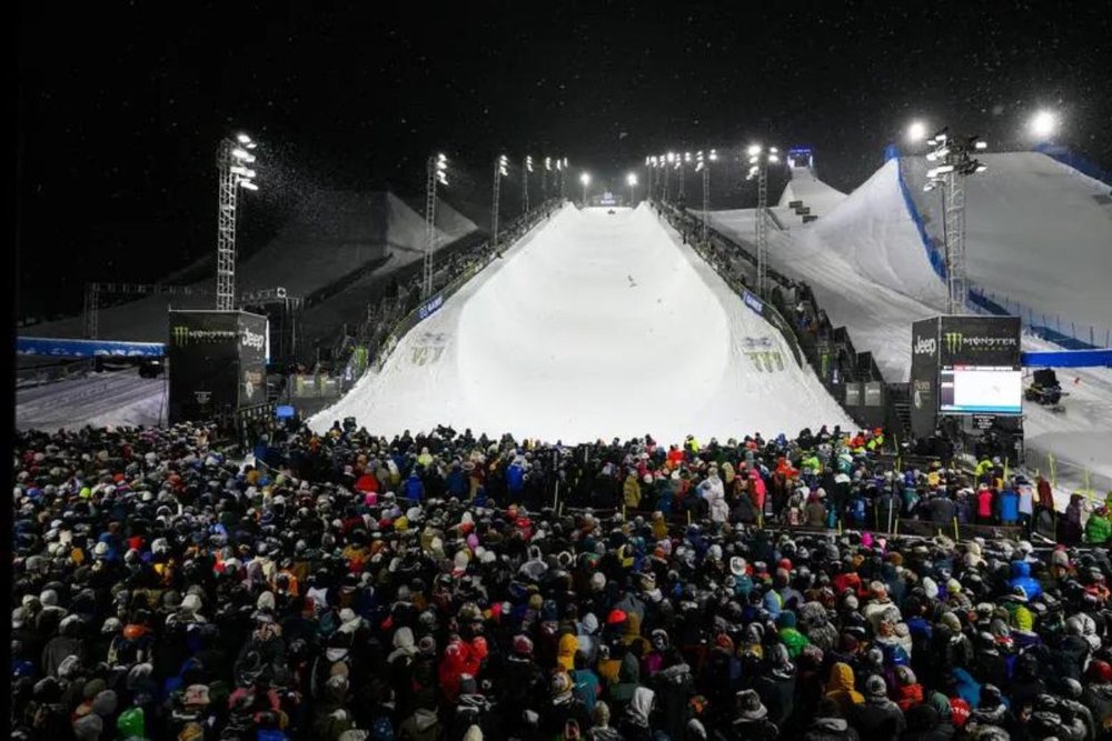 Fans watch the Aspen X Games competition very satisfied