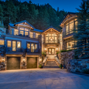 The Little Cloud Chalet Aspen luxury home, showcasing elegant and inviting atmosphere.