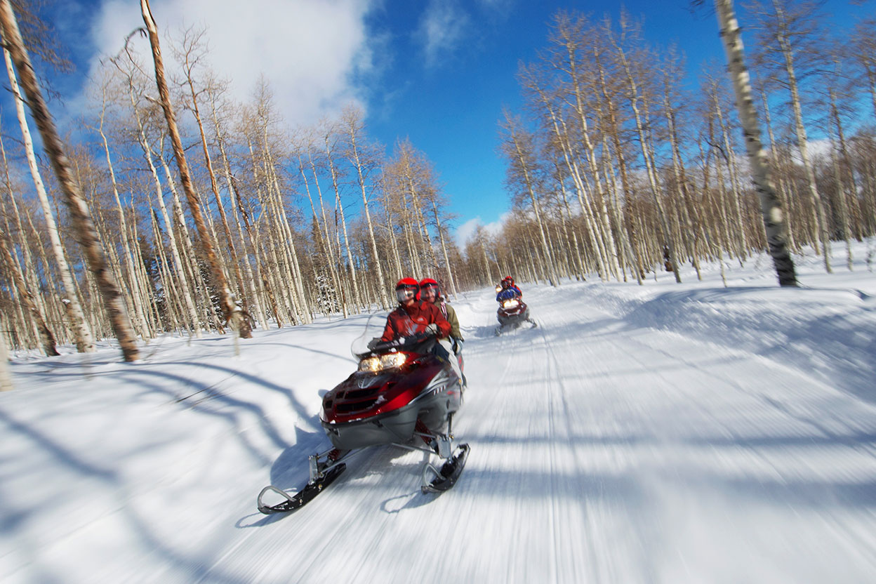 snowmobiling in Aspen