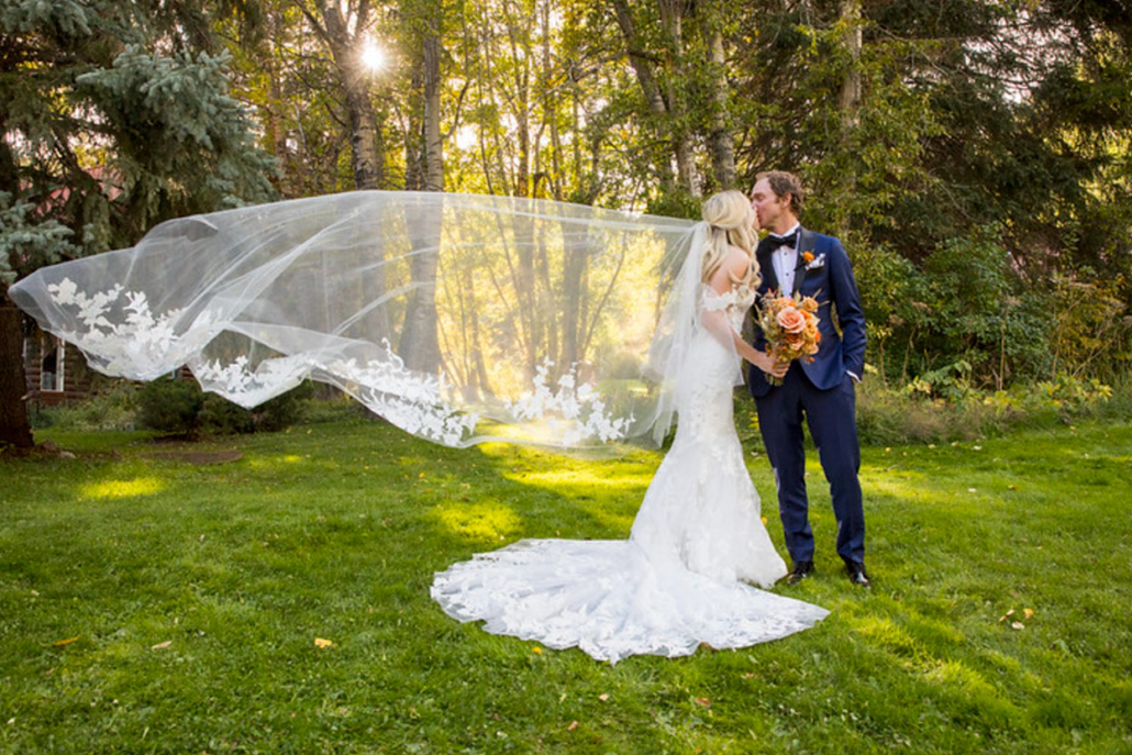 A stunning wedding ceremony held at T-Lazy-7 Ranch in Aspen.