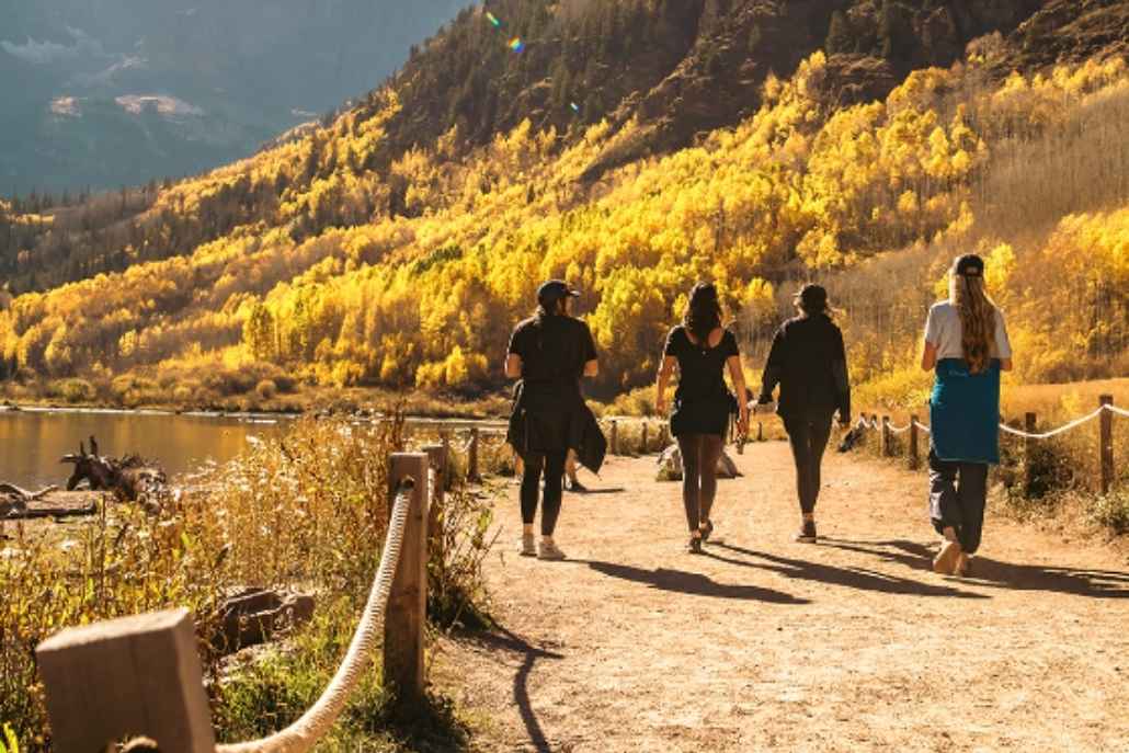 Scenic walking trail through Aspen's mountains during a luxury outdoor adventure itinerary